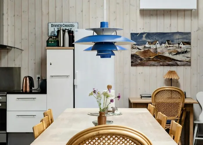 Beautiful Light On Lovely Helgenaes Hébergement de vacances