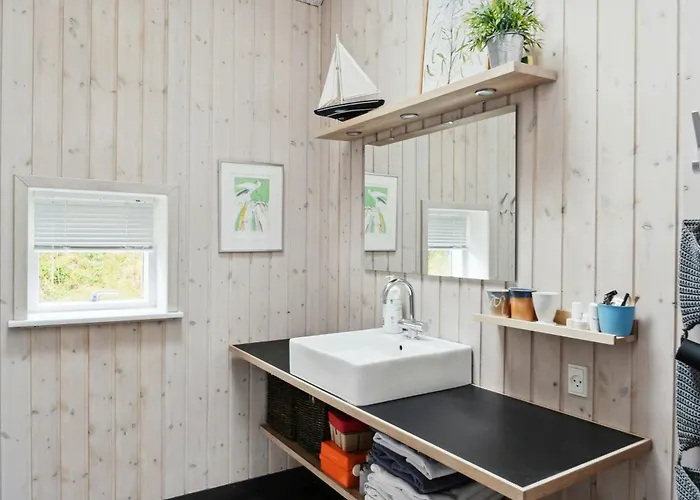 Beautiful Light On Lovely Helgenaes Knebel