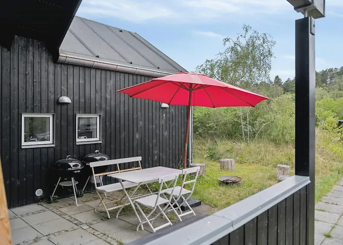 Beautiful Light On Lovely Helgenaes Hébergement de vacances